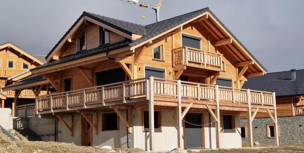 Appartement Lumineux Neuf Dans Bas De Chalet Le Douglas La Joue du Loup Exterior foto