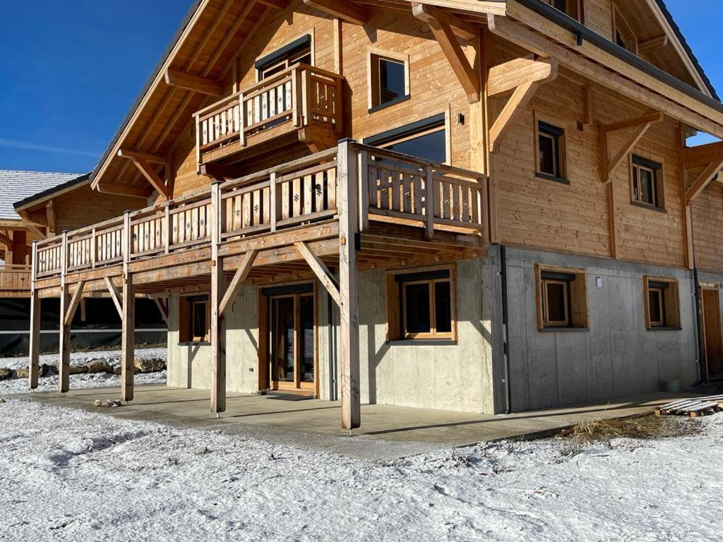Appartement Lumineux Neuf Dans Bas De Chalet Le Douglas La Joue du Loup Exterior foto