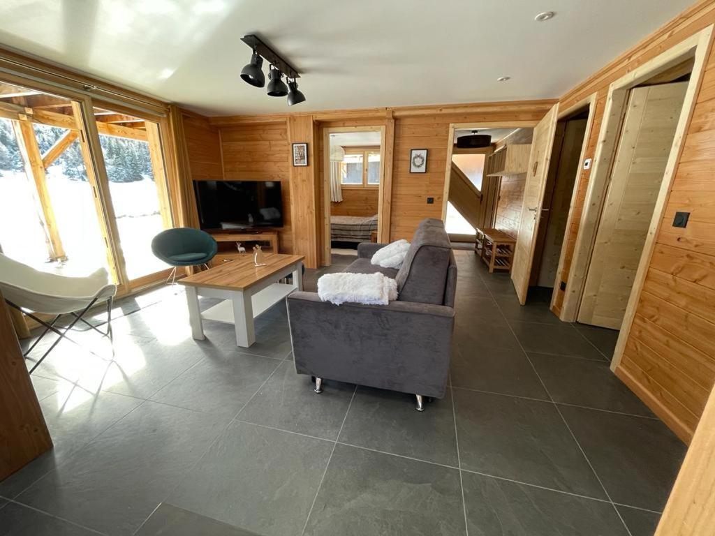 Appartement Lumineux Neuf Dans Bas De Chalet Le Douglas La Joue du Loup Exterior foto